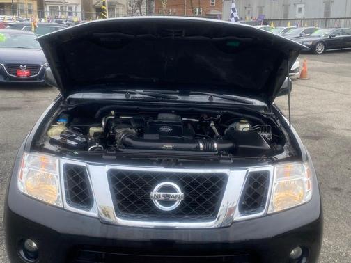 2012 Nissan Pathfinder Silver