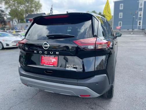 2021 Nissan Rogue SV