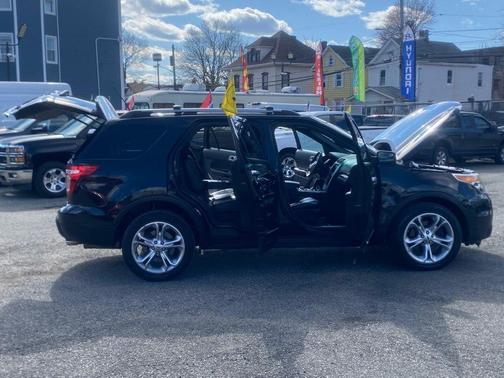 Tuxedo Black Metallic 2014 Ford Explorer Limited