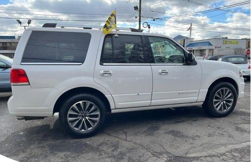 2016 Lincoln Navigator Select