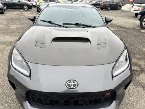 2023 Toyota GR86 Premium