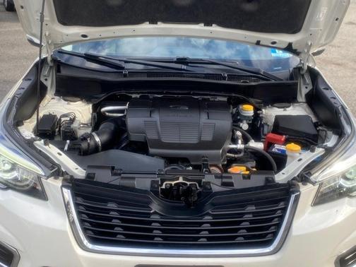 Crystal White Pearl 2020 Subaru Forester Limited