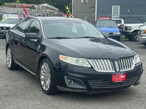 2010 Lincoln MKS Base
