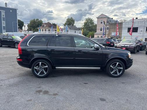 Black Sapphire Metallic 2014 Volvo XC90 3.2 R-Design Platinum