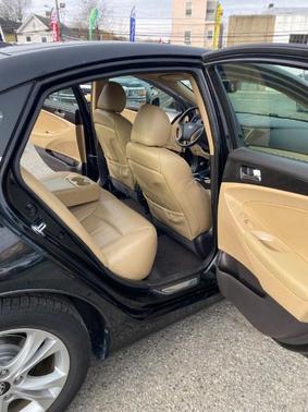 2013 Hyundai SONATA Limited