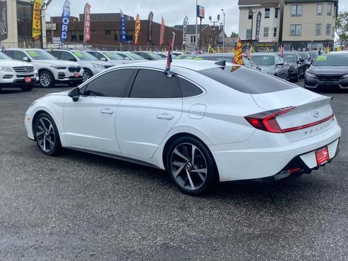 Quartz White 2021 Hyundai SONATA SEL Plus