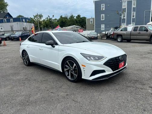 Quartz White 2021 Hyundai SONATA SEL Plus