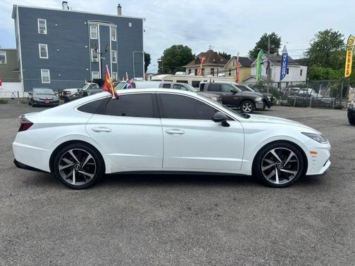 Quartz White 2021 Hyundai SONATA SEL Plus