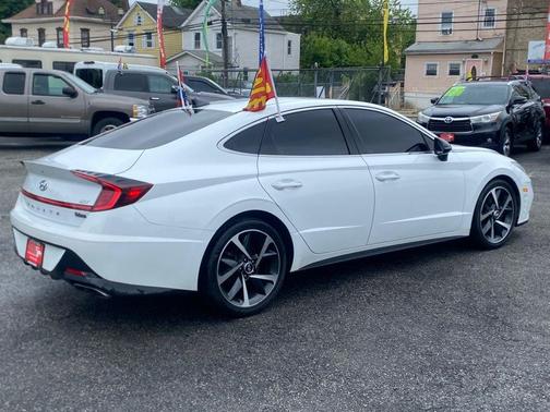 Quartz White 2021 Hyundai SONATA SEL Plus