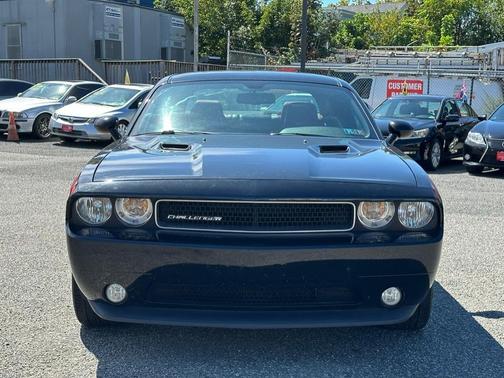 2014 Dodge Challenger SXT