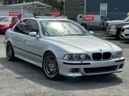 2000 BMW M5 Base