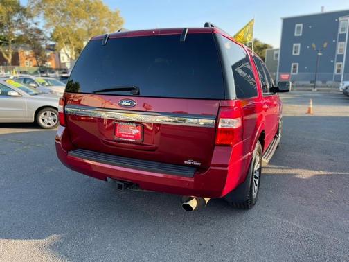 Ruby Red Metallic Tinted Clearcoat 2015 Ford Expedition XLT
