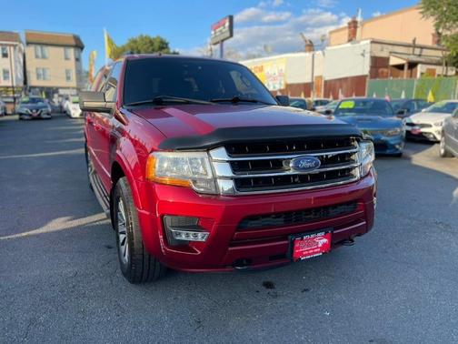 Ruby Red Metallic Tinted Clearcoat 2015 Ford Expedition XLT
