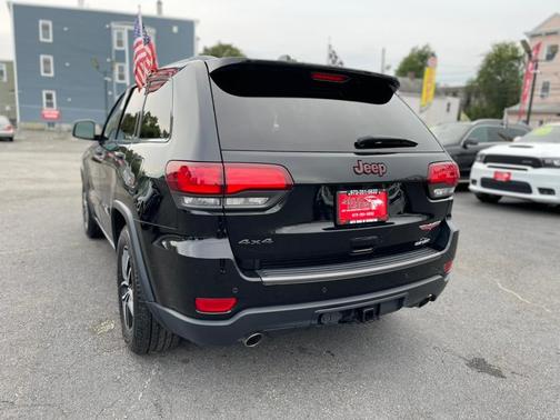 2021 Jeep Grand Cherokee Trailhawk