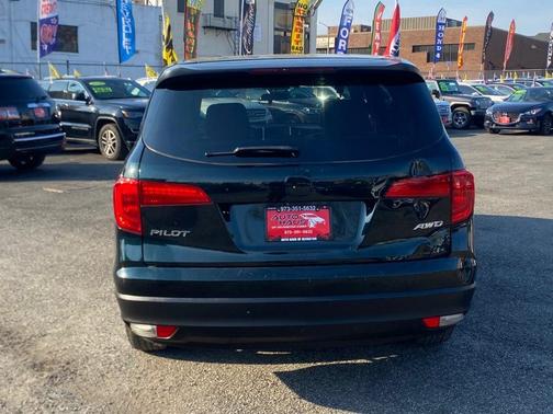 Black Forest Pearl 2016 Honda Pilot LX