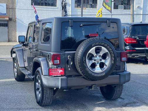 2017 Jeep Wrangler Unlimited Sahara