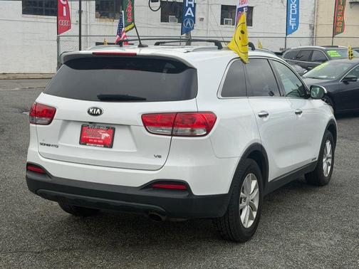 2017 Kia Sorento LX