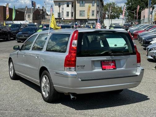 2006 Volvo V70 2.5T