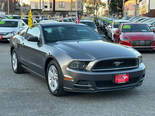 2013 Ford Mustang V6