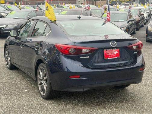 2018 Mazda Mazda3 Touring