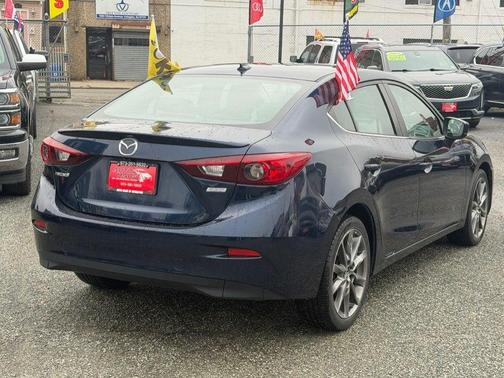 2018 Mazda Mazda3 Touring