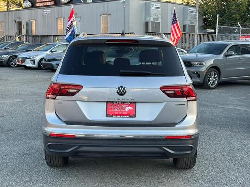 2022 Volkswagen Tiguan 2.0T SE 4MOTION