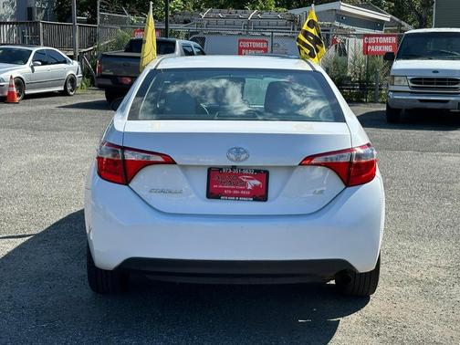 2015 Toyota Corolla LE Plus