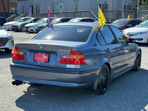 2002 BMW 325 325xi 4dr Sdn AWD