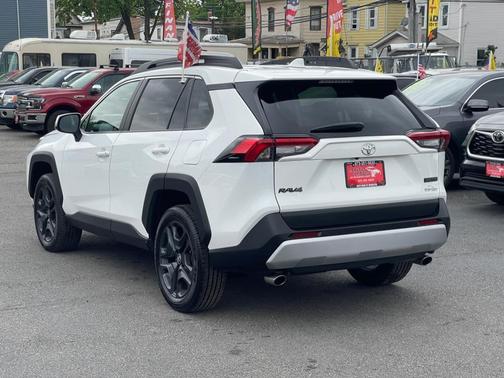 2023 Toyota RAV4 Adventure