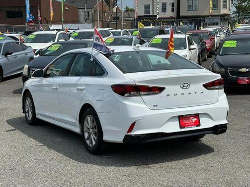 2018 Hyundai SONATA SE