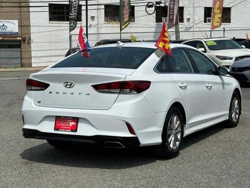 2018 Hyundai SONATA SE