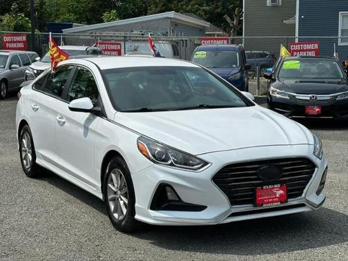 2018 Hyundai SONATA SE