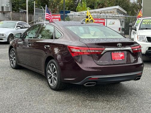 2017 Toyota Avalon XLE