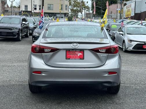 2016 Mazda Mazda3 i Touring