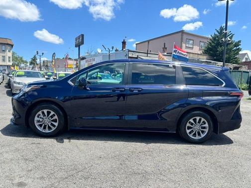 Blueprint 2021 Toyota Sienna LE