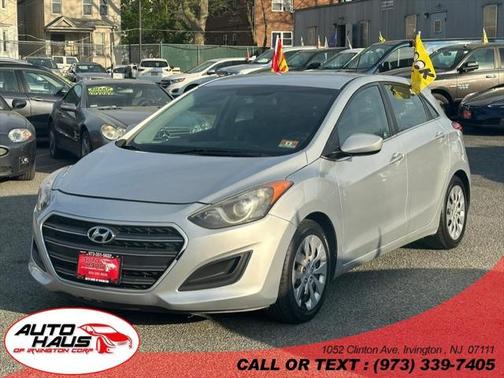 2017 Hyundai Elantra GT Base