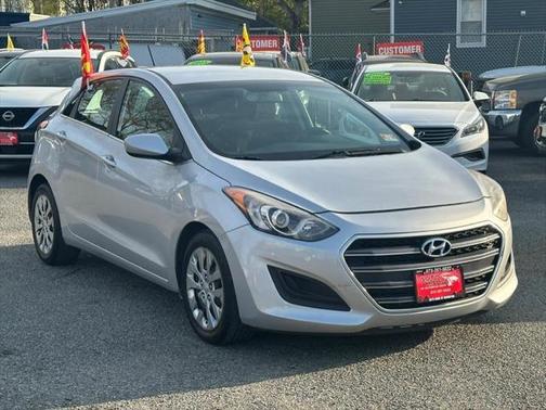 2017 Hyundai Elantra GT Base
