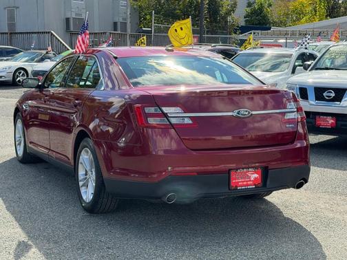 2014 Ford Taurus SEL