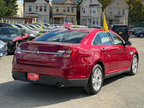 2014 Ford Taurus SEL