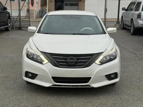 2016 Nissan Altima 3.5 SR