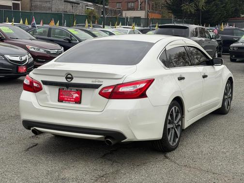 2016 Nissan Altima 3.5 SR
