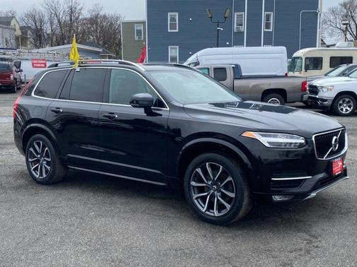 Ember Black Metallic 2016 Volvo XC90 T6 Momentum