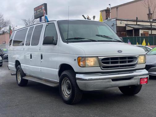 2002 Ford E350 Super Duty XL Wagon