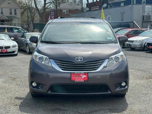 2014 Toyota Sienna XLE