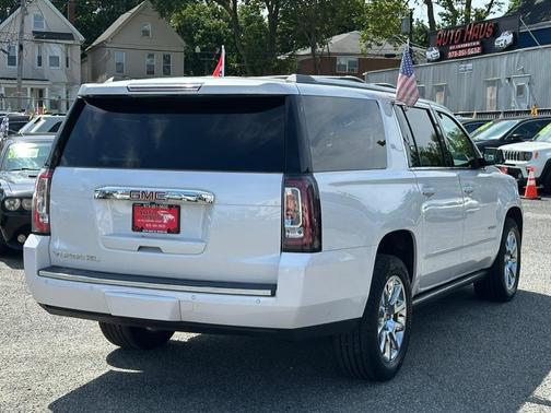 2017 GMC Yukon XL Denali
