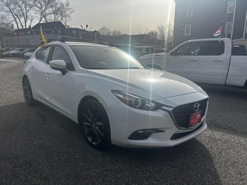 2018 Mazda Mazda3 Touring