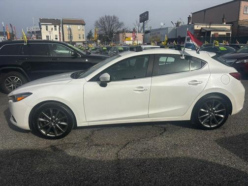 2018 Mazda Mazda3 Touring