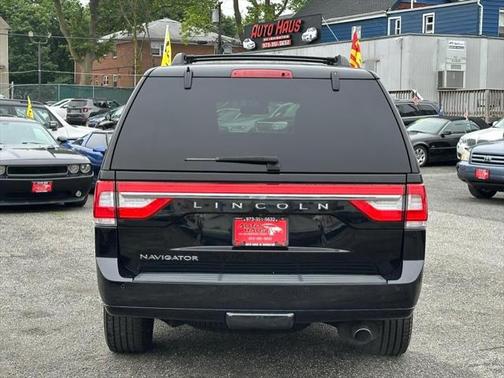 2017 Lincoln Navigator Select
