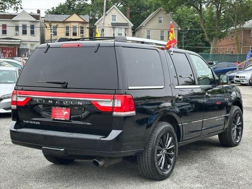 2017 Lincoln Navigator Select