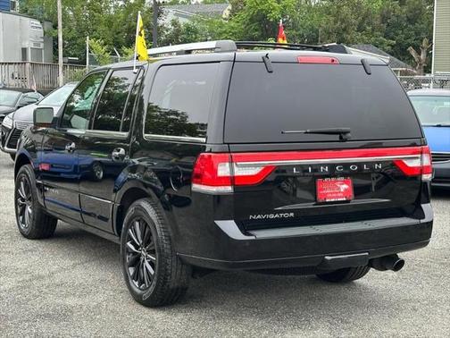 2017 Lincoln Navigator Select